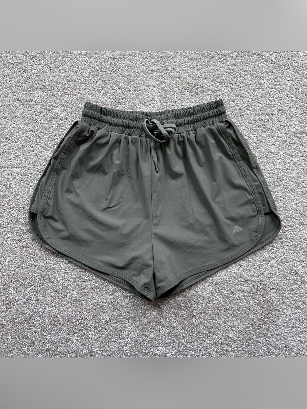 Fifty Percent 5/0 Women's M Athletic Running Shorts Olive Green 2.5 Inseam Liner